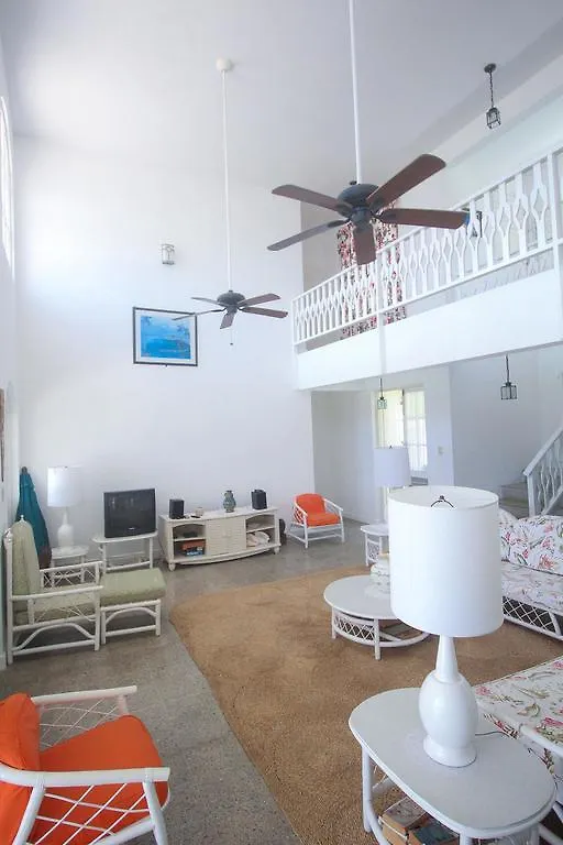 מונטגו ביי Burlingames Villa  מונטגו ביי